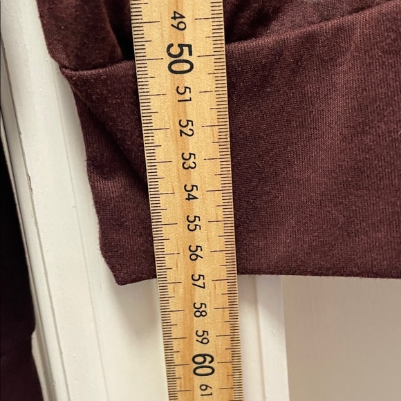Vuori Long Sleeve Athletic Top - Maroon - L - Picture 7 of 10